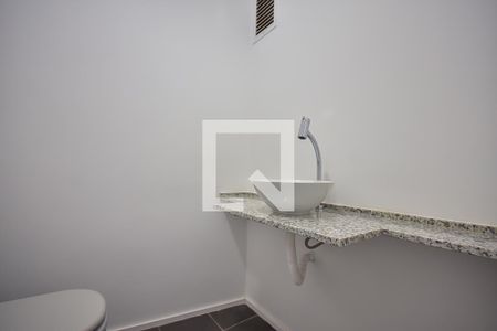 Lavabo de apartamento para alugar com 3 quartos, 139m² em Vila Sonia, São Paulo