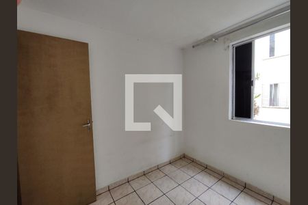 Quarto 1 de apartamento para alugar com 2 quartos, 48m² em Jardim do Castelo, Ferraz de Vasconcelos