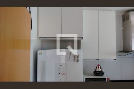 Cozinha de apartamento à venda com 2 quartos, 57m² em Alvorada, Contagem