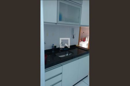 Cozinha de apartamento à venda com 2 quartos, 57m² em Alvorada, Contagem