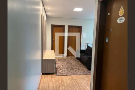 Sala de casa à venda com 3 quartos, 289m² em Heliópolis, Belo Horizonte