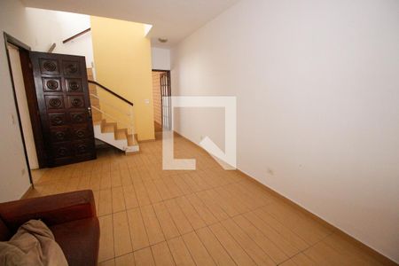 Sala de casa à venda com 4 quartos, 179m² em Jardim Monte Kemel, São Paulo