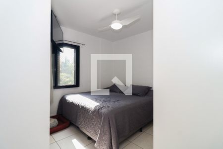 Suíte de apartamento para alugar com 3 quartos, 94m² em Jardim Londrina, São Paulo