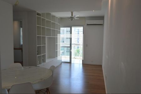 Sala  de apartamento para alugar com 3 quartos, 78m² em Jacarepaguá, Rio de Janeiro