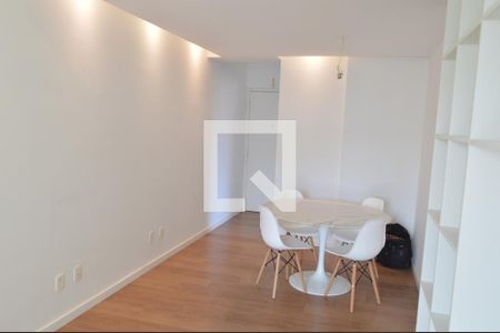 Sala de apartamento para alugar com 3 quartos, 78m² em Jacarepaguá, Rio de Janeiro