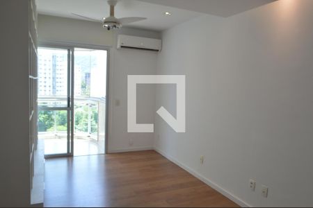 Sala de apartamento para alugar com 3 quartos, 78m² em Jacarepaguá, Rio de Janeiro