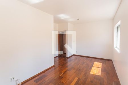 Sala de apartamento para alugar com 4 quartos, 110m² em Santa Efigênia, Belo Horizonte