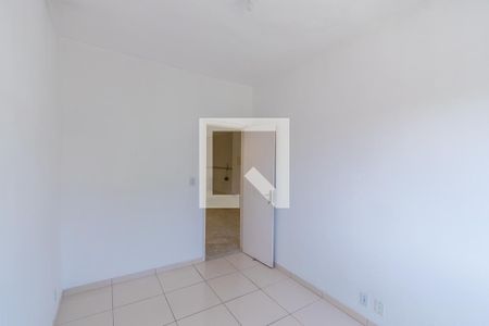 Quarto 2 de apartamento para alugar com 2 quartos, 60m² em Brás de Pina, Rio de Janeiro