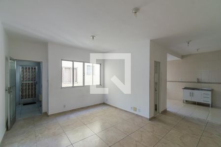 Sala de apartamento para alugar com 2 quartos, 60m² em Brás de Pina, Rio de Janeiro