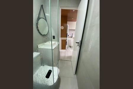 Banheiro de apartamento à venda com 1 quarto, 24m² em Bonfim, Osasco