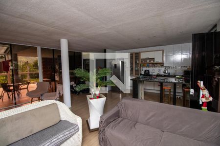 Sala de casa à venda com 2 quartos, 176m² em Vargem Grande, Rio de Janeiro