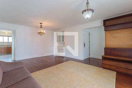 Sala de apartamento para alugar com 3 quartos, 130m² em Moema, São Paulo