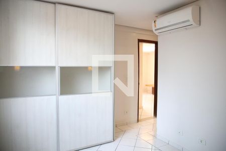 Quarto 1 de apartamento para alugar com 2 quartos, 57m² em Setor Bueno, Goiânia