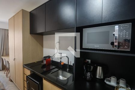 Sala cozinha de kitnet/studio para alugar com 1 quarto, 22m² em Jardim Paulista, São Paulo