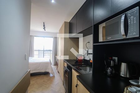 Sala cozinha de kitnet/studio para alugar com 1 quarto, 22m² em Jardim Paulista, São Paulo