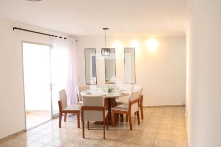 Sala de apartamento para alugar com 3 quartos, 80m² em Setor Central, Goiânia