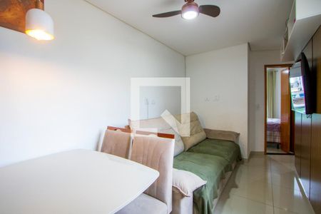 Sala de apartamento à venda com 2 quartos, 48m² em Jardim Santo André, Santo André