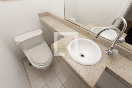 Lavabo de apartamento para alugar com 2 quartos, 64m² em Indianópolis, São Paulo