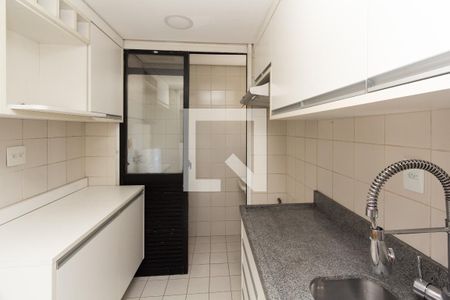 Cozinha de apartamento para alugar com 2 quartos, 64m² em Indianópolis, São Paulo