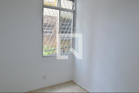 Quarto 2 de apartamento para alugar com 2 quartos, 44m² em Freguesia (jacarepaguá), Rio de Janeiro