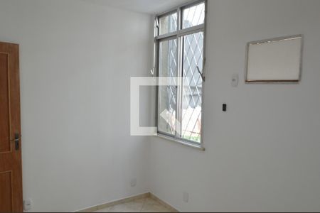 Quarto 1 de apartamento para alugar com 2 quartos, 44m² em Freguesia (jacarepaguá), Rio de Janeiro