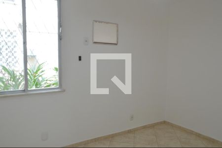 Quarto 1 de apartamento para alugar com 2 quartos, 44m² em Freguesia (jacarepaguá), Rio de Janeiro