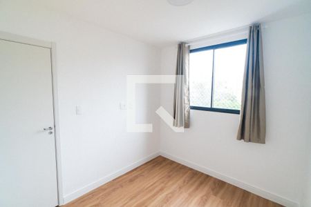 Quarto 1 de apartamento para alugar com 2 quartos, 42m² em Vila Mira, São Paulo