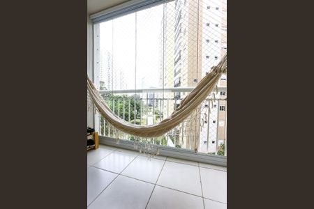 Varanda  de apartamento para alugar com 2 quartos, 57m² em Vila Andrade, São Paulo