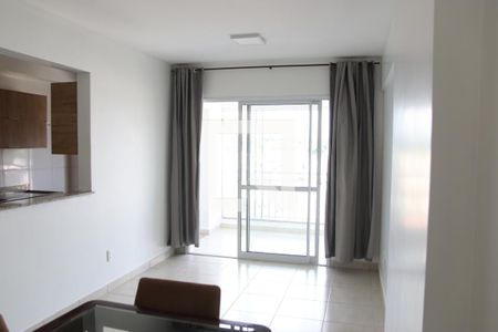 Sala de apartamento para alugar com 3 quartos, 74m² em Setor Goiânia 2, Goiânia