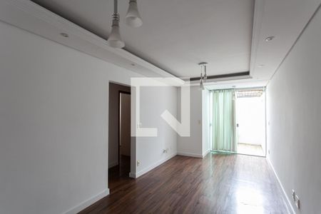 Sala de apartamento para alugar com 3 quartos, 76m² em Itamarati, Belo Horizonte