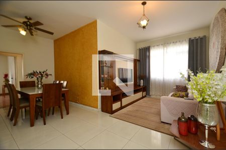 Sala de estar de apartamento à venda com 3 quartos, 100m² em Sion, Belo Horizonte