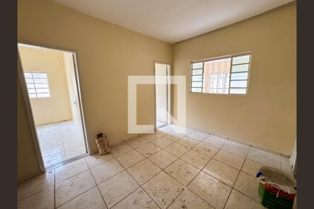 Casa à venda com 3 quartos, 180m² em Novo Eldorado, Contagem