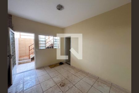 Casa à venda com 3 quartos, 180m² em Novo Eldorado, Contagem