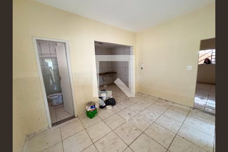 Casa à venda com 3 quartos, 180m² em Novo Eldorado, Contagem