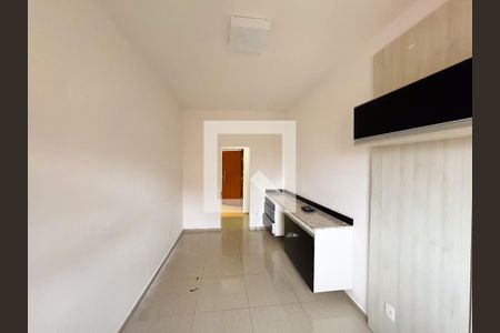 Quarto de casa à venda com 3 quartos, 190m² em Novo Eldorado, Contagem