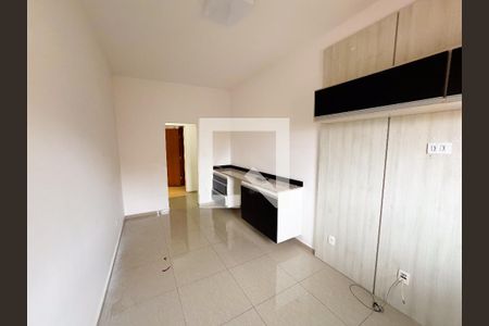 Quarto de casa à venda com 3 quartos, 190m² em Novo Eldorado, Contagem