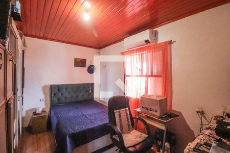 Quarto 2 de casa à venda com 4 quartos, 320m² em Santos Dumont, São Leopoldo