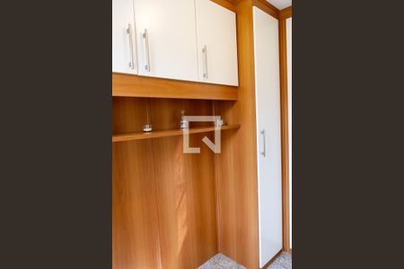 Quarto 1 de apartamento à venda com 2 quartos, 54m² em Quitaúna, Osasco