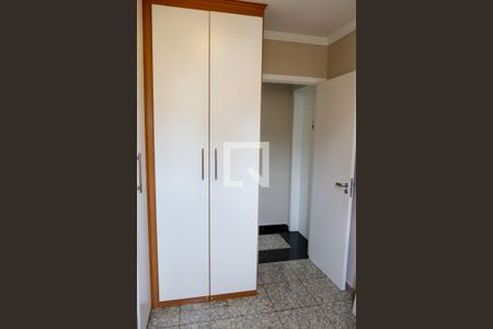 Quarto 1 de apartamento à venda com 2 quartos, 54m² em Quitaúna, Osasco