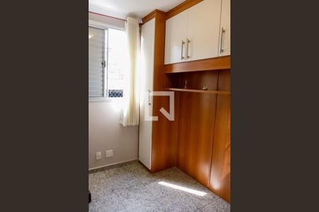 Quarto 1 de apartamento à venda com 2 quartos, 54m² em Quitaúna, Osasco