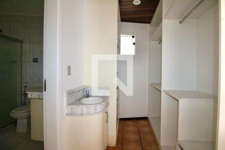 Casa para alugar com 200m², 4 quartos e 2 vagas Casa para alugar com 200m², 4 quartos e 2 vagasSuíte 2