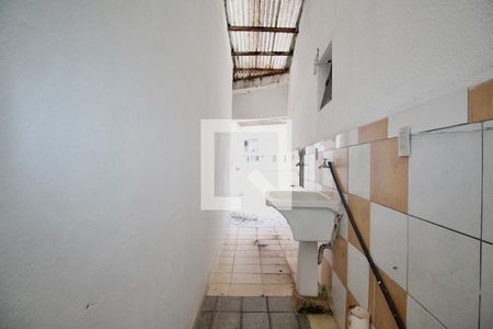 Casa para alugar com 200m², 4 quartos e 2 vagas Casa para alugar com 200m², 4 quartos e 2 vagasCozinha e Área de Serviço