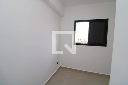 Quarto 2 de apartamento para alugar com 2 quartos, 45m² em Vila Fernandes, São Paulo