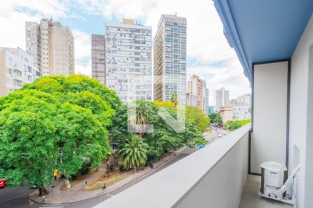 Sacada do Quarto de kitnet/studio para alugar com 1 quarto, 39m² em Centro Histórico, Porto Alegre