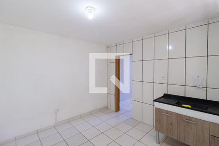 Cozinha de casa para alugar com 1 quarto, 24m² em Cidade das Flores, Osasco