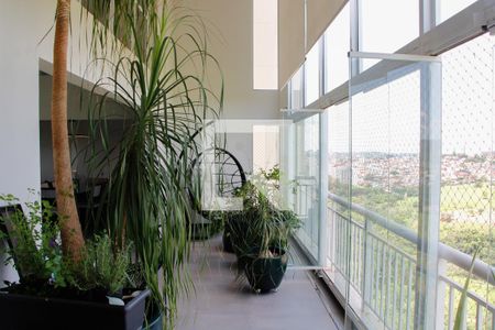 SALA de apartamento à venda com 4 quartos, 225m² em Vila Brandina, Campinas