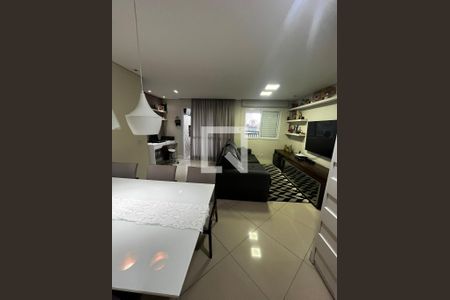 Apartamento à venda com 82m², 2 quartos e 2 vagas Apartamento à venda com 82m², 2 quartos e 2 vagasSala