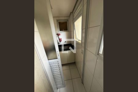 Apartamento à venda com 82m², 2 quartos e 2 vagas Apartamento à venda com 82m², 2 quartos e 2 vagasLavanderia