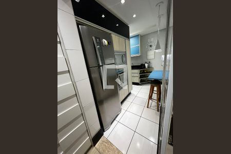Apartamento à venda com 82m², 2 quartos e 2 vagas Apartamento à venda com 82m², 2 quartos e 2 vagasCozinha
