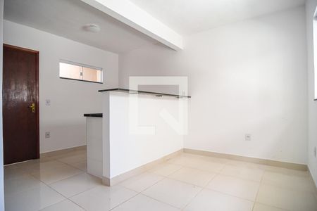 Sala de casa de condomínio para alugar com 1 quarto, 45m² em Engenho do Mato, Niterói